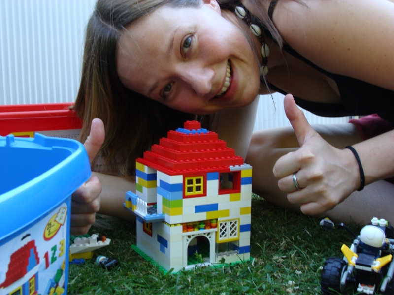 Katja_mit_Lego