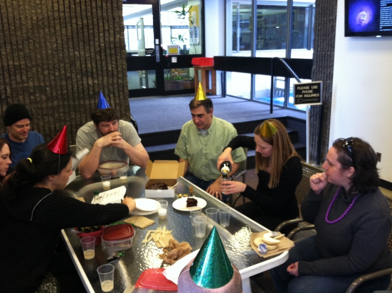 photo_2_cake_and_champaign_small